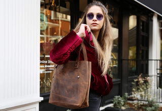 The Best Leather Gifts for Women - BlackBrook Case
