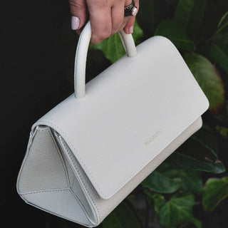 What size leather handbag do you need? - BlackBrook Case