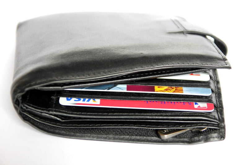5 Benefits of Using Leather Wallets for Credit Cards