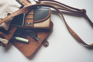 Choosing the Perfect Leather Gift for A College Student - BlackBrook Case