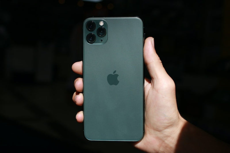 Top 5 Must-Have Leather Accessories for Your Smartphone from BlackBrook Case