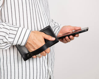 Aura Leather Women's Wallet, Rustic Black