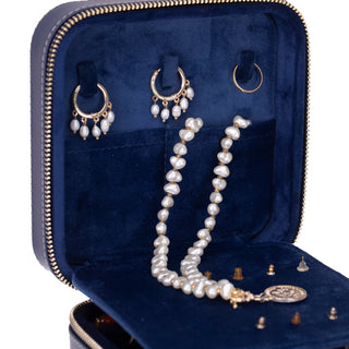 Amanda Full‑Grain Leather Jewelry Box, Black