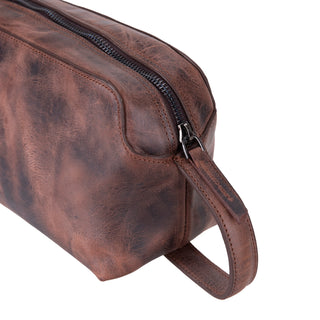 Carrera Montelaro — Full-Grain Cowhide Handheld & Toiletry Bag, Brown