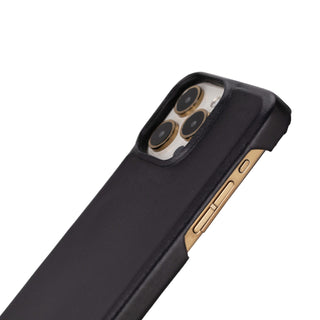 Mason Full-Grain Leather MagSafe Case – iPhone 15 Pro, Soft Black