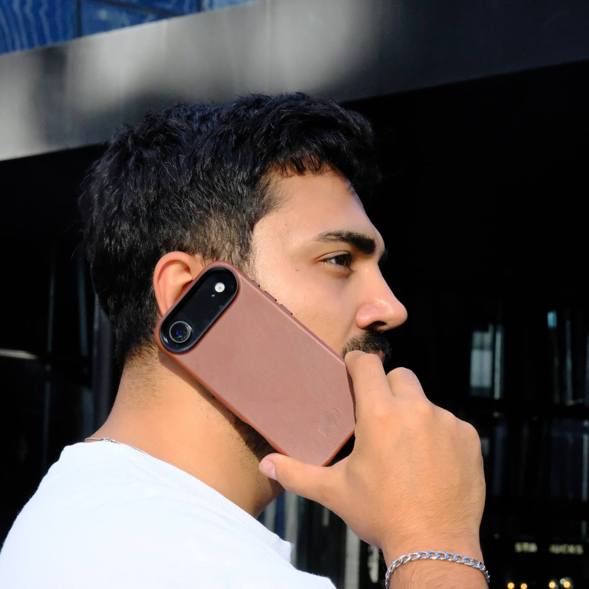 <h2><span class="metafield-multi_line_text_field">From work to weekends, the slim leather build offers durable protection while keeping your phone stylish and pocket-friendly. Metal button and metal camera ring protects your iPhone.</span></h2>