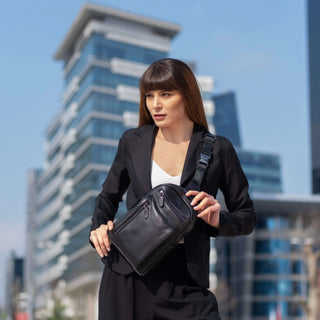 Blake Full‑Grain Leather Crossbody Bag, Black - UnBranded