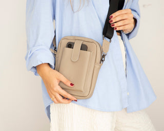 Dillon Full‑Grain Leather Crossbody Bag – Taupe - BlackBrook Case