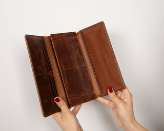 Noble Leather Women's Wallet, Saddle Brown - UnBranded