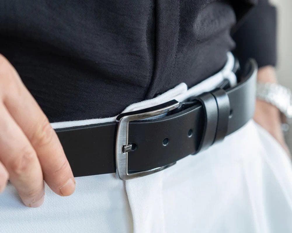 <p><span class="metafield-multi_line_text_field">This belt is designed to hold its shape and structure throughout the day, giving you a secure fit without stiffness or sag.</span></p>