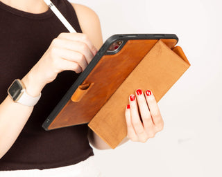 Trigon Leather Folio Case - iPad Pro 11" (2025 - M5), Golden Brown - BlackBrook Case