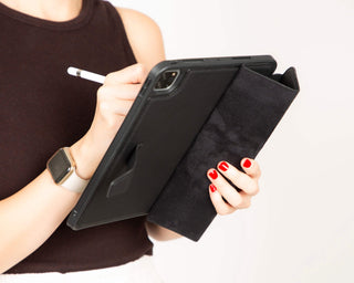 Trigon Leather Folio Case - iPad Pro 11" (2025 - M5), Pebble Black - BlackBrook Case